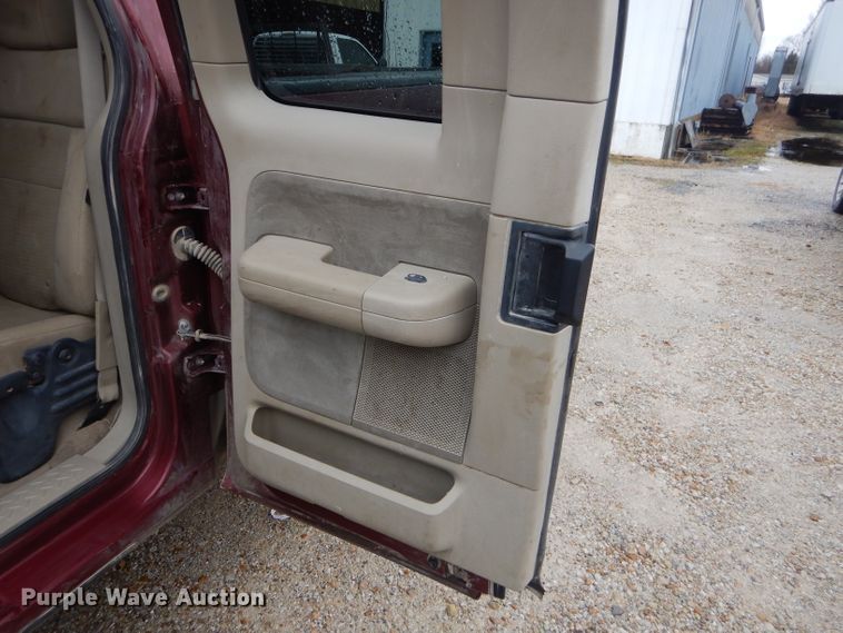 image for item GG9692 2004 Ford F150  SuperCab pickup truck