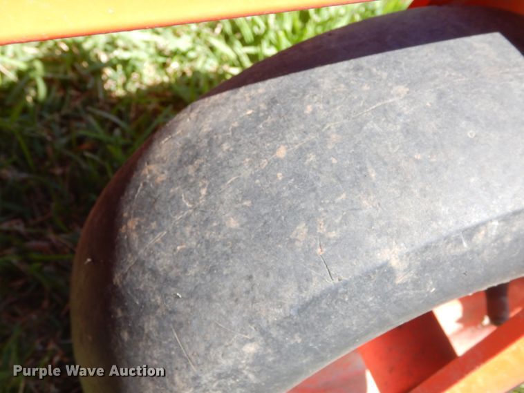 image for item GK9180 Kubota Z122R ZTR lawn mower