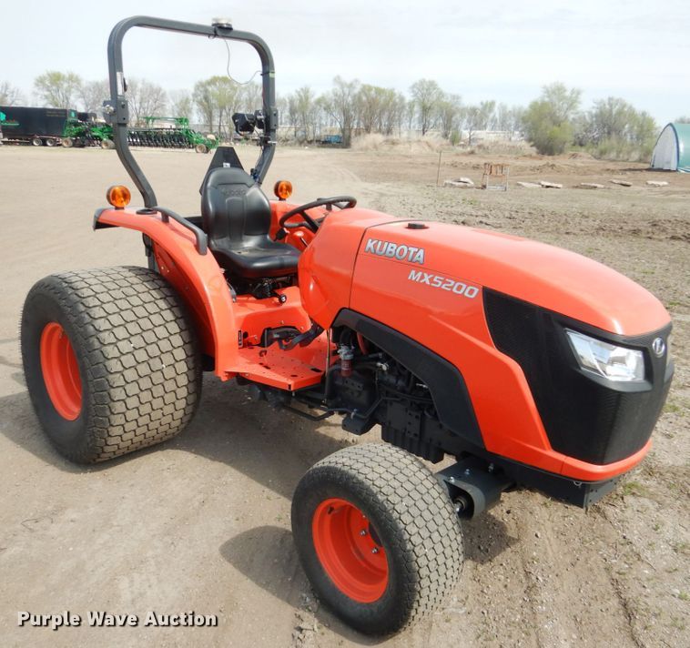 image for item GO9129 Kubota MX5200D MFWD tractor