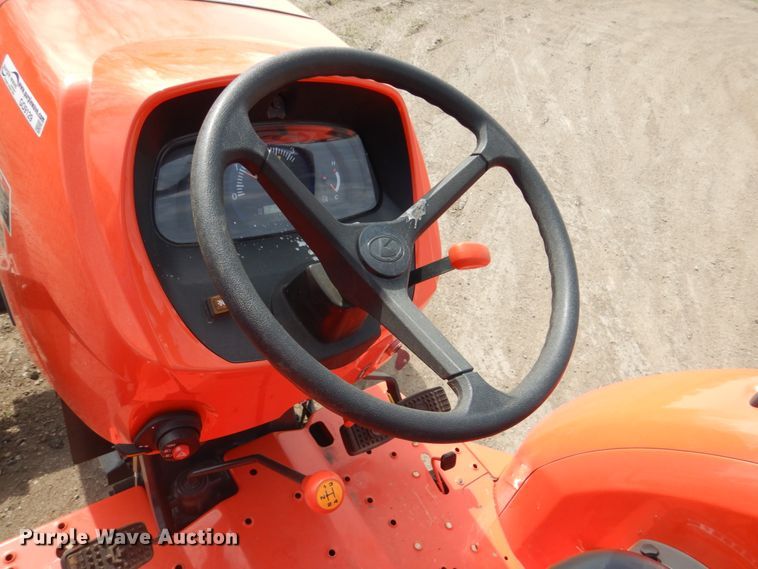 image for item GO9129 Kubota MX5200D MFWD tractor