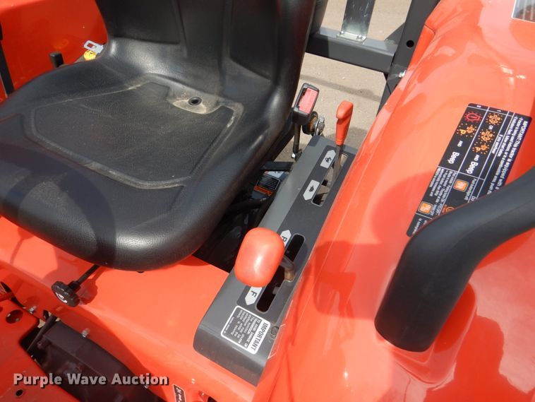 image for item GO9129 Kubota MX5200D MFWD tractor