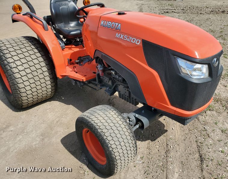 image for item GO9129 Kubota MX5200D MFWD tractor