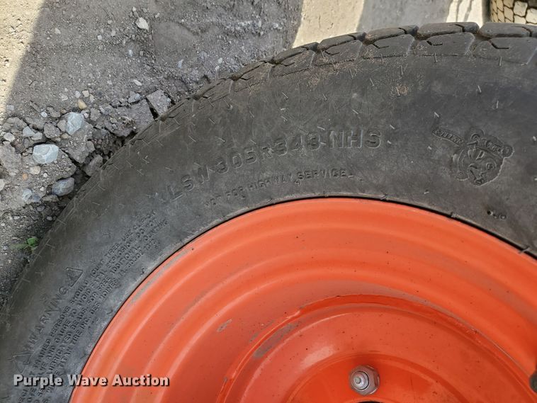 image for item GO9129 Kubota MX5200D MFWD tractor