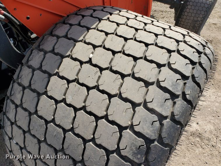 image for item GO9129 Kubota MX5200D MFWD tractor