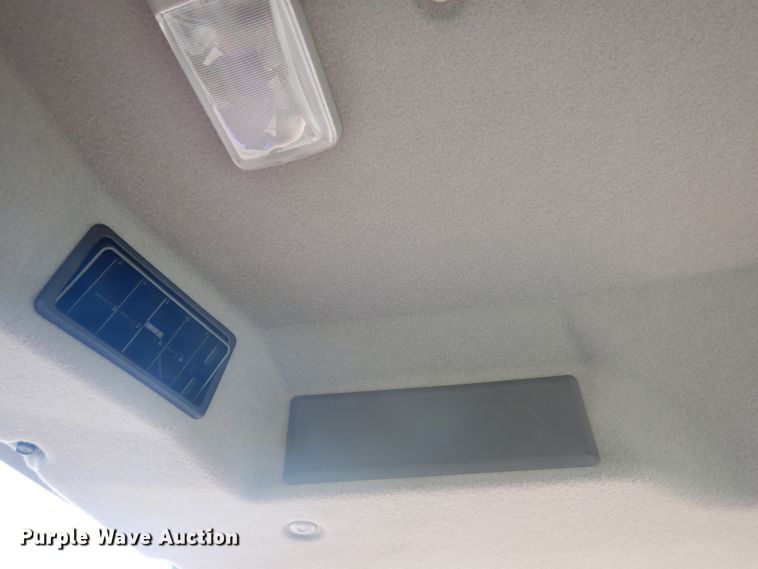 image for item GO9130 Kubota B3350 HSD MFWD tractor