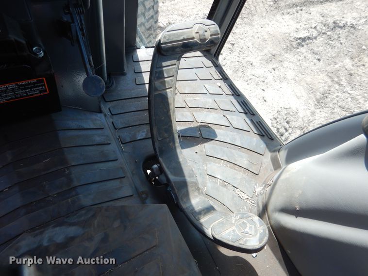 image for item GO9130 Kubota B3350 HSD MFWD tractor