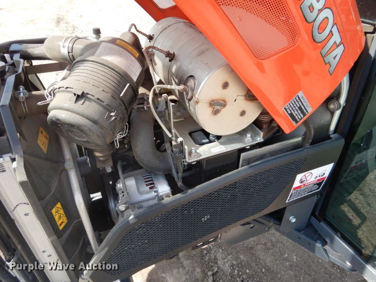 image for item GO9130 Kubota B3350 HSD MFWD tractor