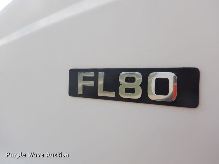 image for item GP9030 2000 Freightliner FL80 roll-off container truck