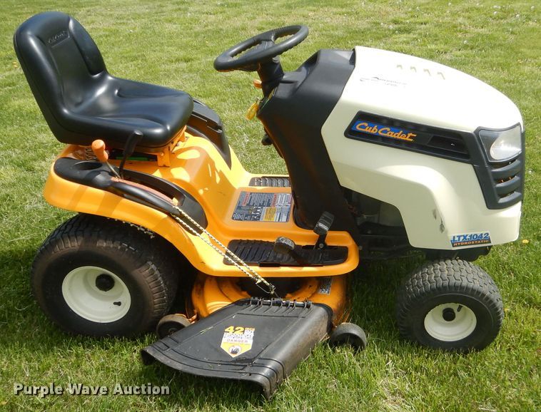 image for item GP9046 2009 Cub Cadet LTX1042 lawn mower