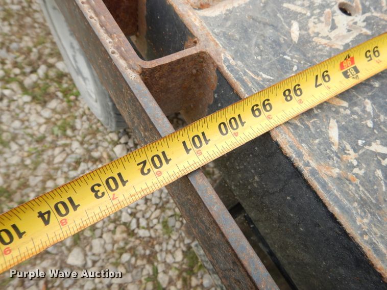 image for item GP9047 2005 GMC C4500 Crew Cab flatbed truck