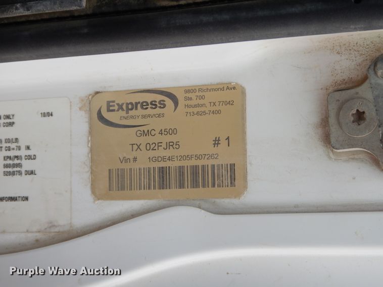 image for item GP9047 2005 GMC C4500 Crew Cab flatbed truck