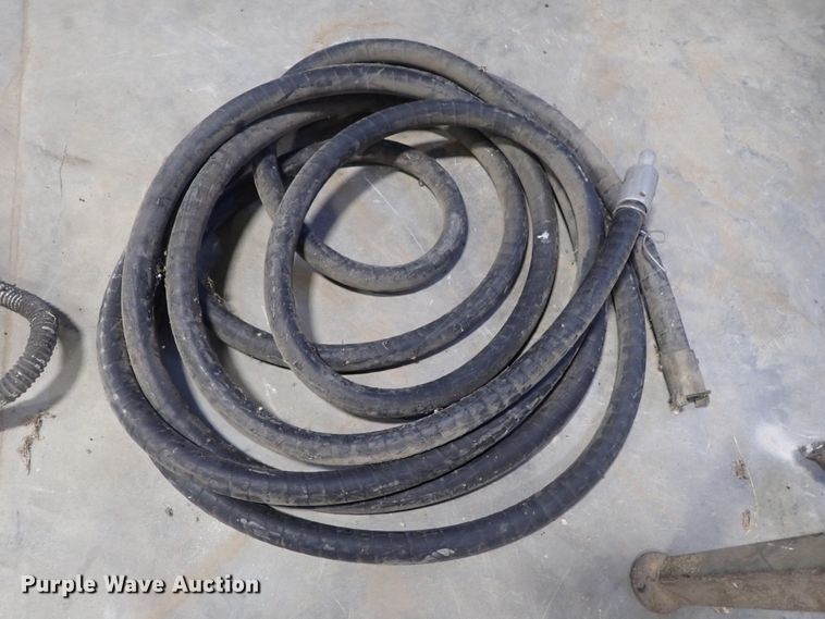 image for item GR9039 Clemco SCW1648 sandblasting machine