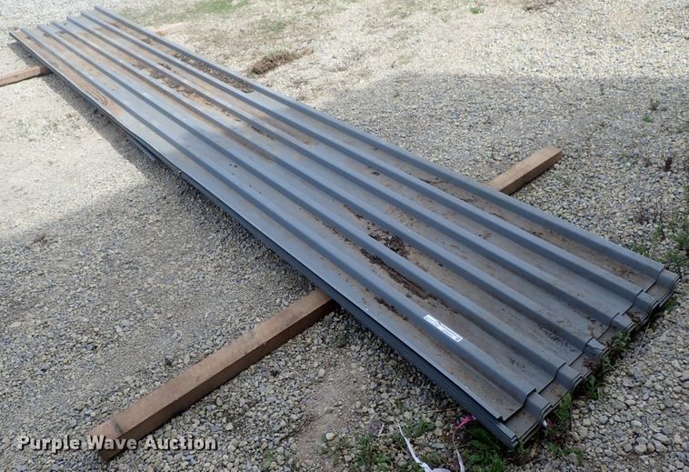 image for item GR9043 Metal decking and steel bar joists