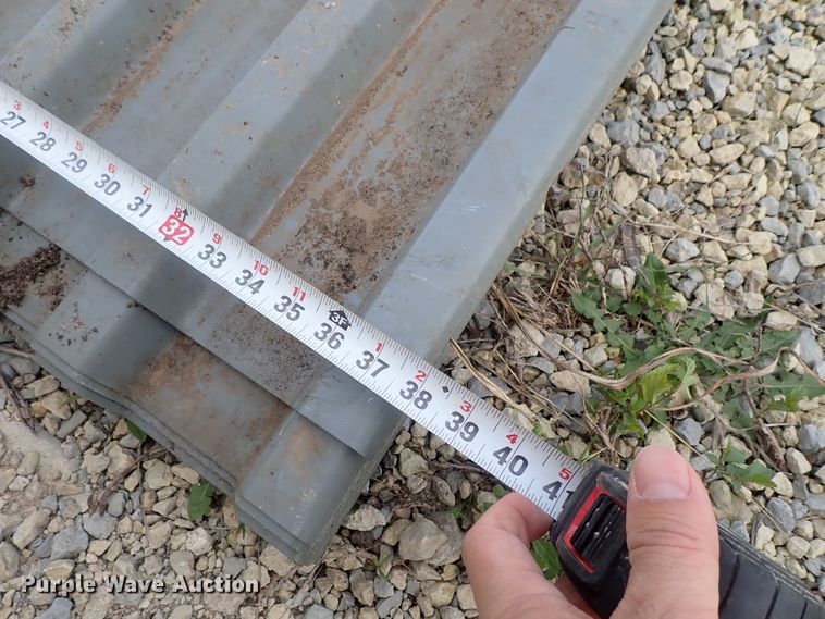 image for item GR9043 Metal decking and steel bar joists