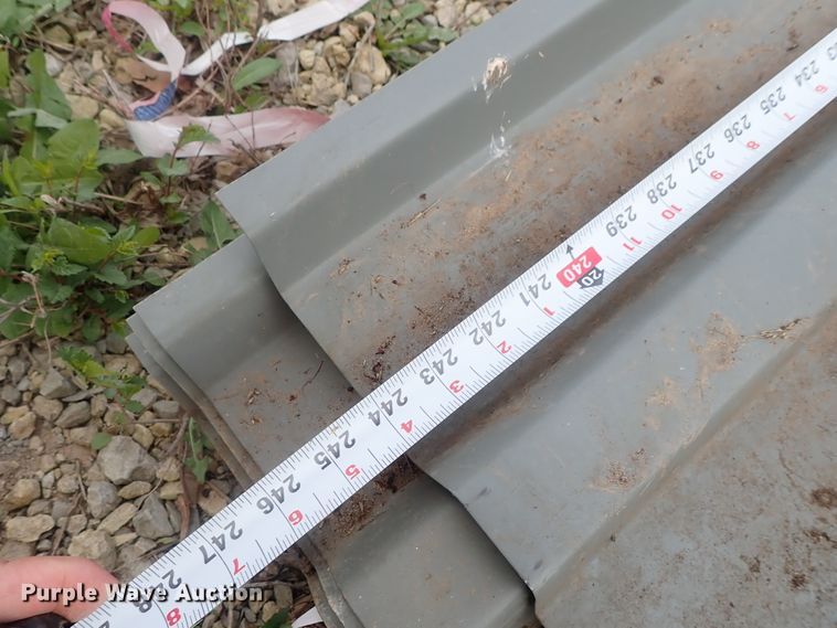 image for item GR9043 Metal decking and steel bar joists