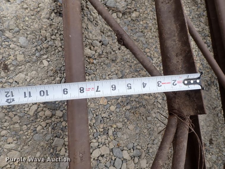 image for item GR9043 Metal decking and steel bar joists