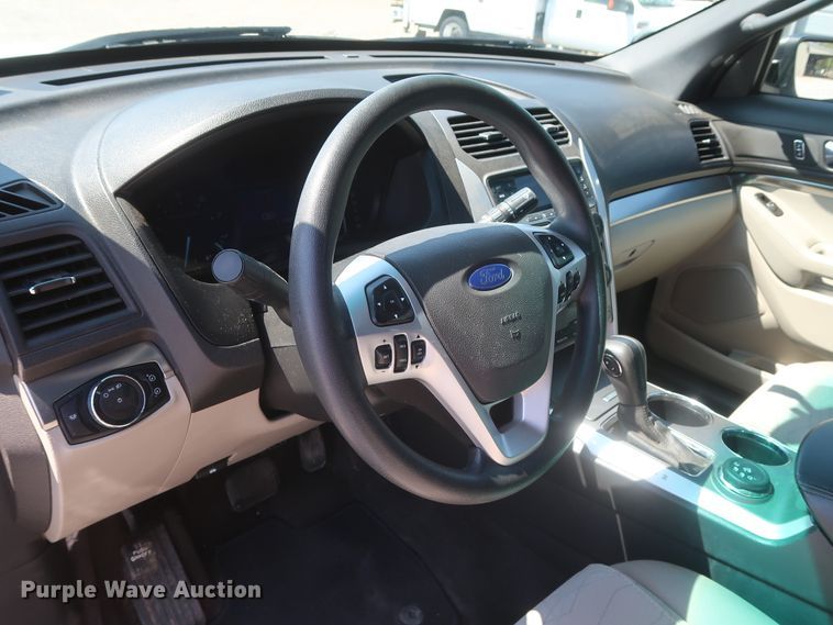 image for item GS9851 2013 Ford Explorer  SUV