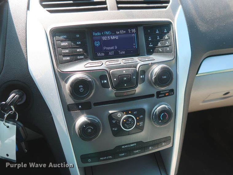 image for item GS9851 2013 Ford Explorer  SUV