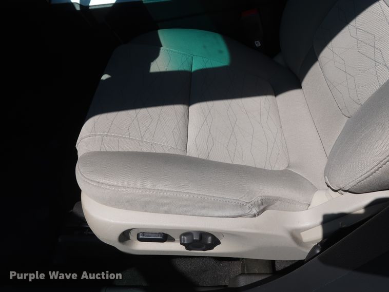 image for item GS9851 2013 Ford Explorer  SUV