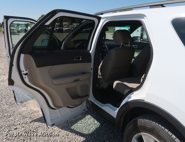 image for item GS9851 2013 Ford Explorer  SUV