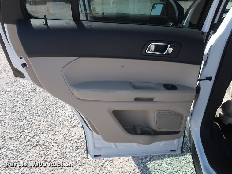 image for item GS9851 2013 Ford Explorer  SUV