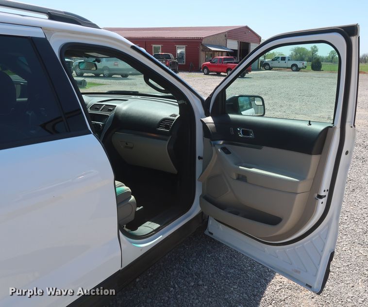 image for item GS9851 2013 Ford Explorer  SUV