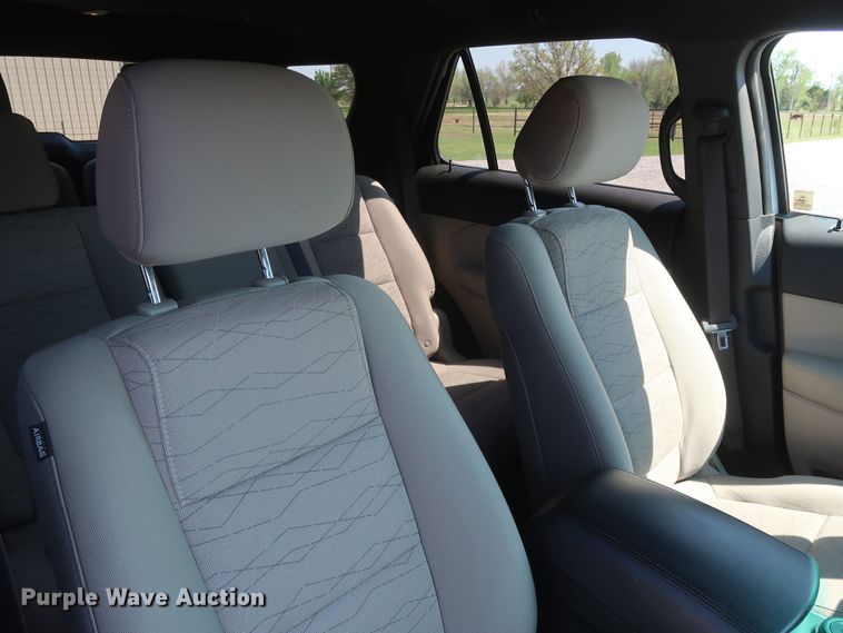 image for item GS9851 2013 Ford Explorer  SUV