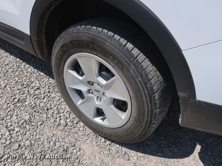 image for item GS9851 2013 Ford Explorer  SUV