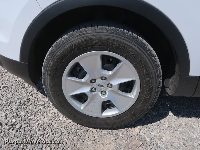 image for item GS9851 2013 Ford Explorer  SUV