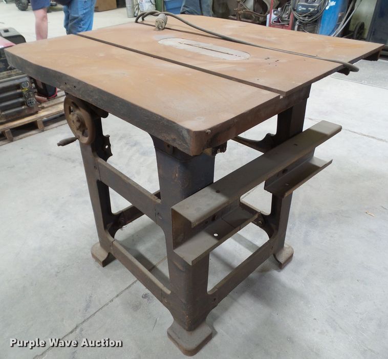 image for item GX9001 Wallace 10" table saw