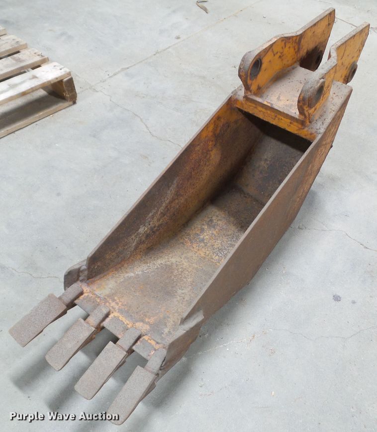 image for item GX9003 Case 12"W backhoe bucket