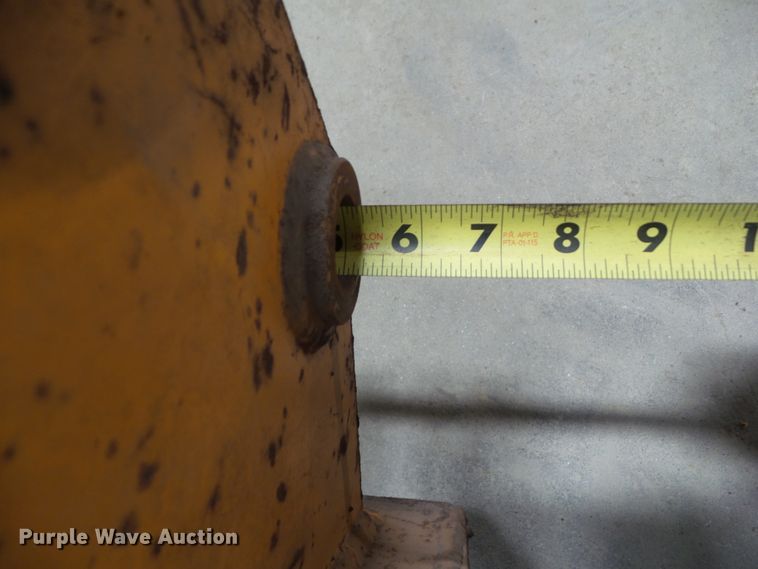 image for item GX9003 Case 12"W backhoe bucket