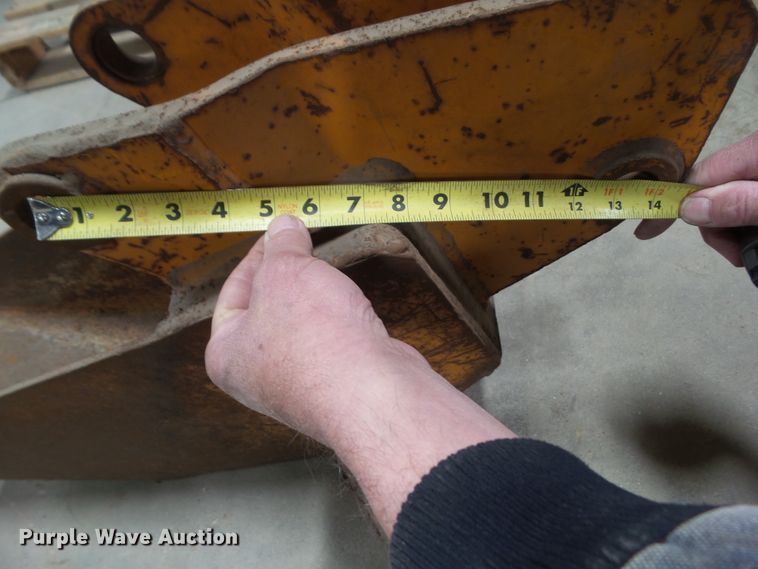 image for item GX9003 Case 12"W backhoe bucket