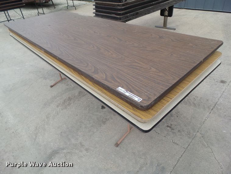 image for item GX9011 (4) folding tables