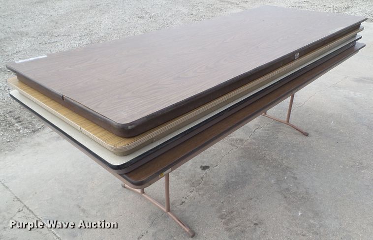 image for item GX9011 (4) folding tables