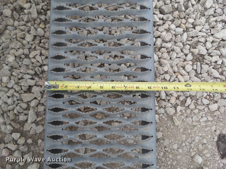 image for item GX9016 Steel steps with hand rails