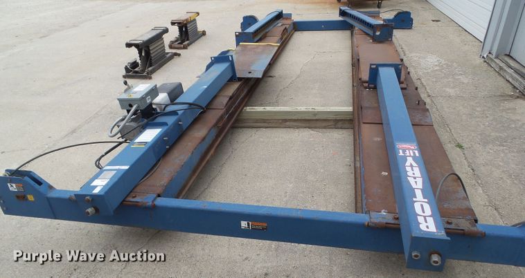 image for item GX9020 Rotary four post lift