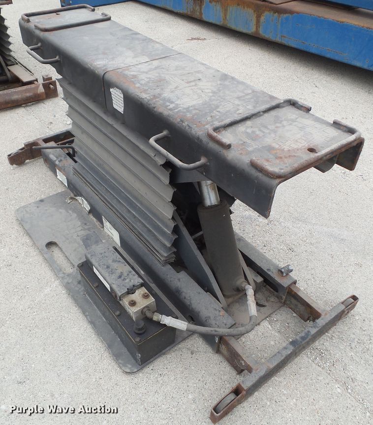 image for item GX9020 Rotary four post lift