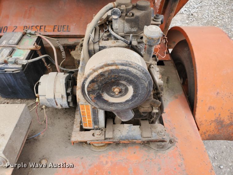 image for item GX9906 Protect-O-Flash arrow board trailer