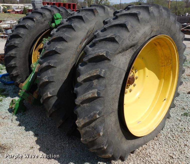 image for item GY9026 John Deere rear end assembly