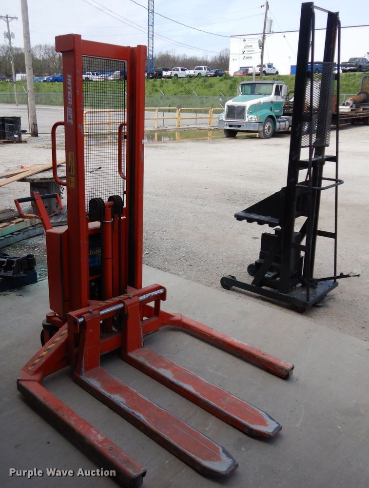 image for item GY9028 (2) jacks