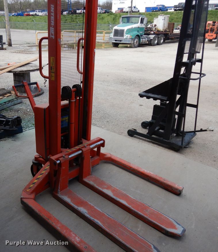 image for item GY9028 (2) jacks