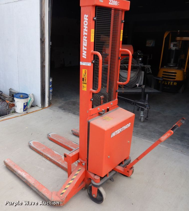 image for item GY9028 (2) jacks