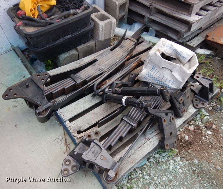 image for item GY9029 2016 Ford F750 truck suspension parts