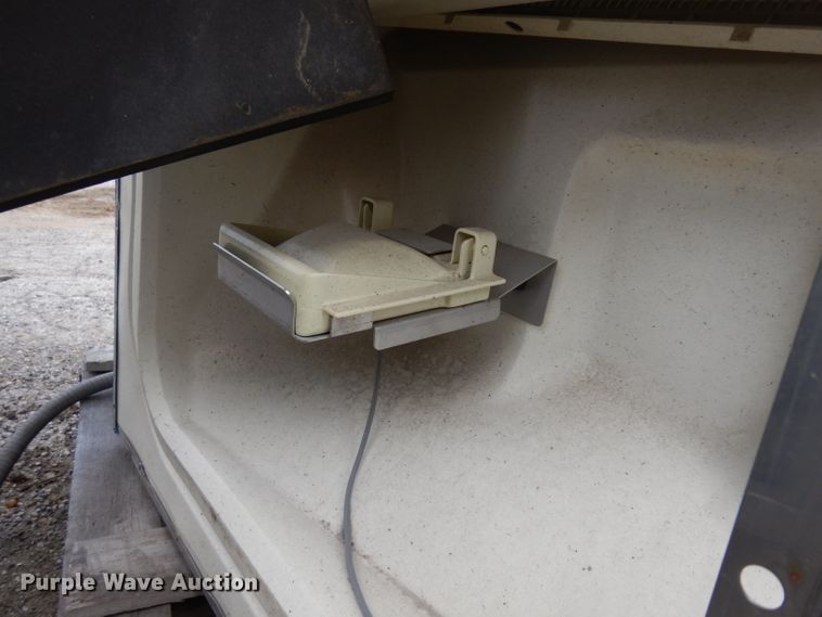 image for item GY9031 (2) ice makers