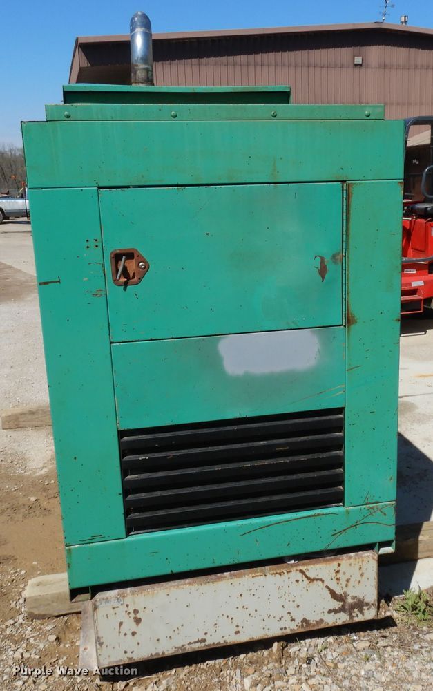 image for item GY9051 Onan 350DFCC generator