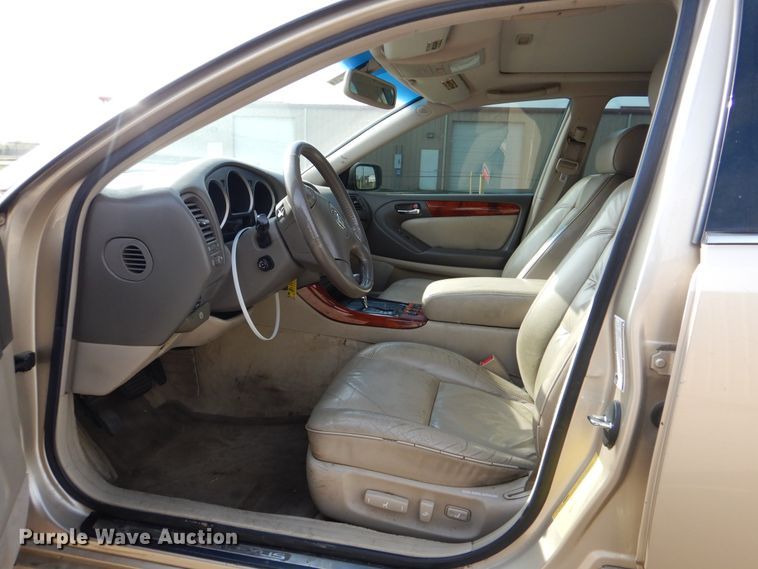 image for item GY9770 2004 Lexus GS