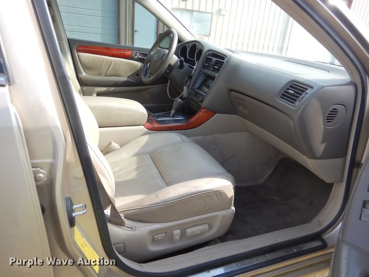 image for item GY9770 2004 Lexus GS