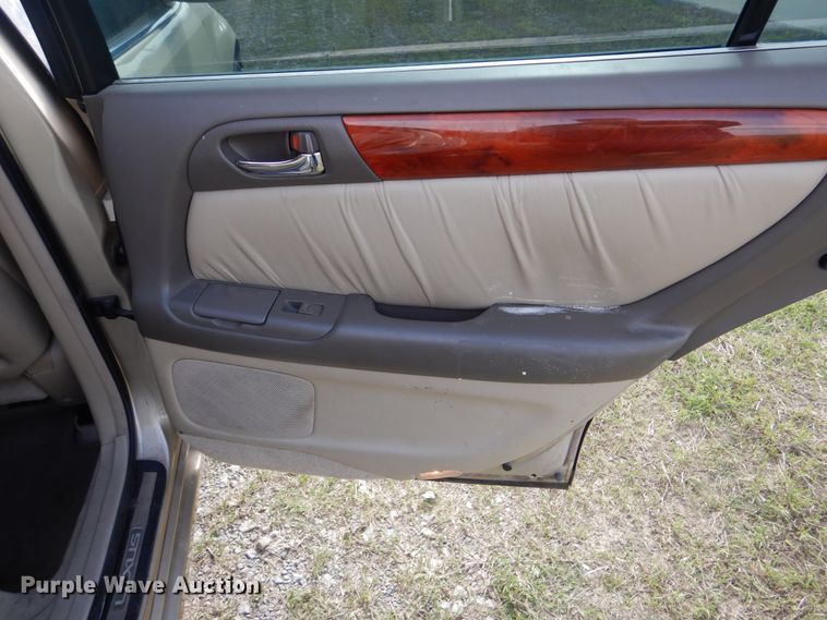 image for item GY9770 2004 Lexus GS