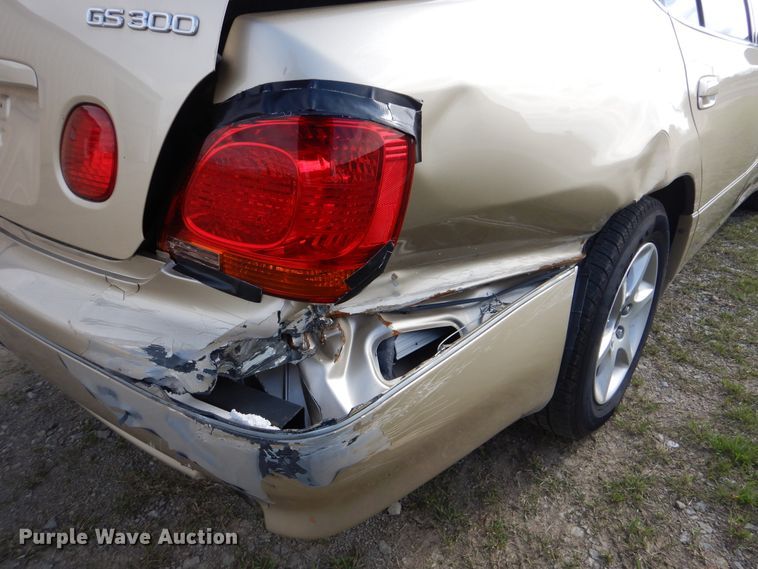 image for item GY9770 2004 Lexus GS